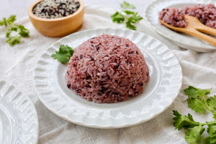 Perhatikan proses memasak beras merah