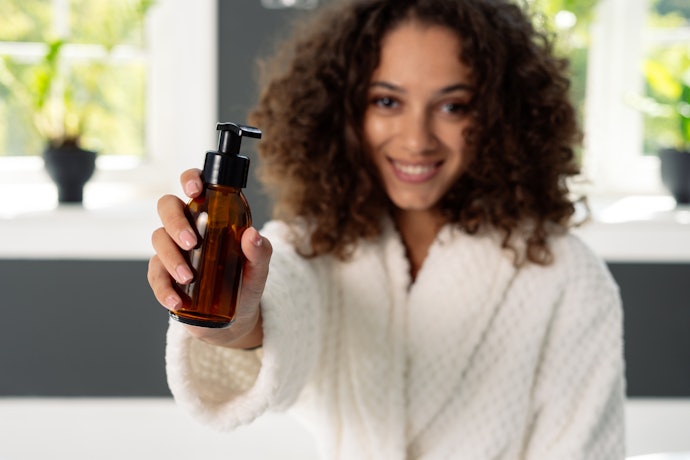 Cara membuat gel alami untuk rambut keriting