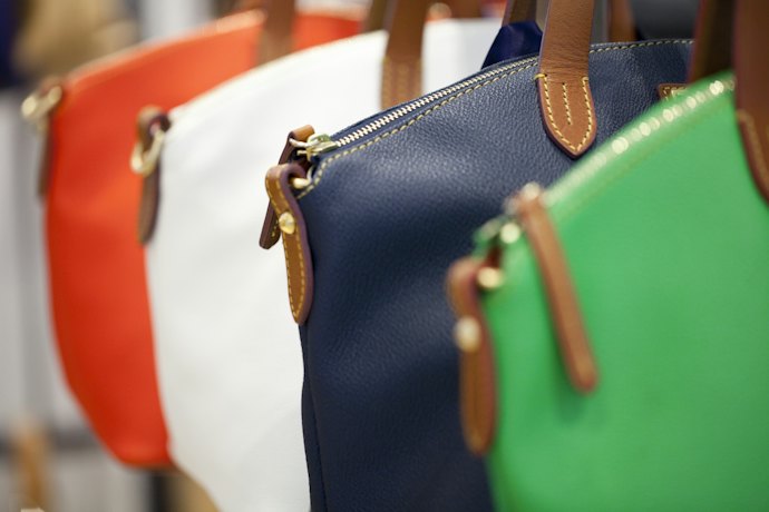 Tips merawat tote bag kulit