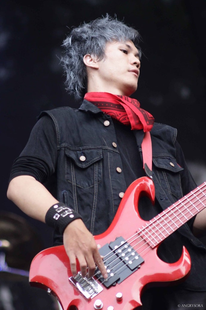 Tips dari sound engineer, music produser, sekaligus bassist, Dennis Novriandi