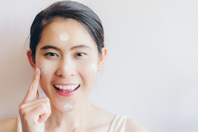 Tips mengaplikasikan BB cream untuk kulit kering
