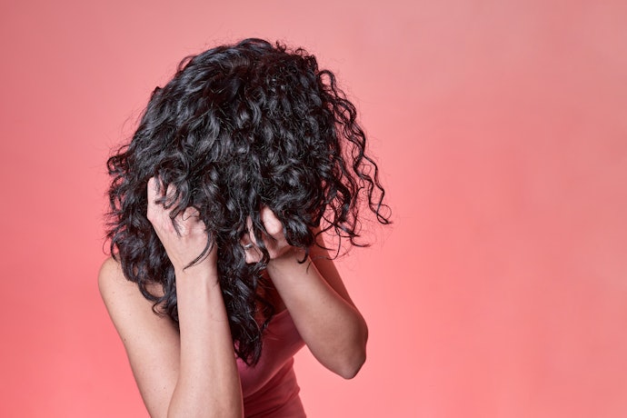 Tips menggunakan styling gel untuk rambut keriting