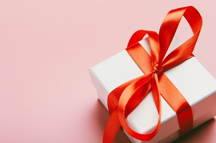 Etika dalam memberikan hadiah untuk bayi baru lahir