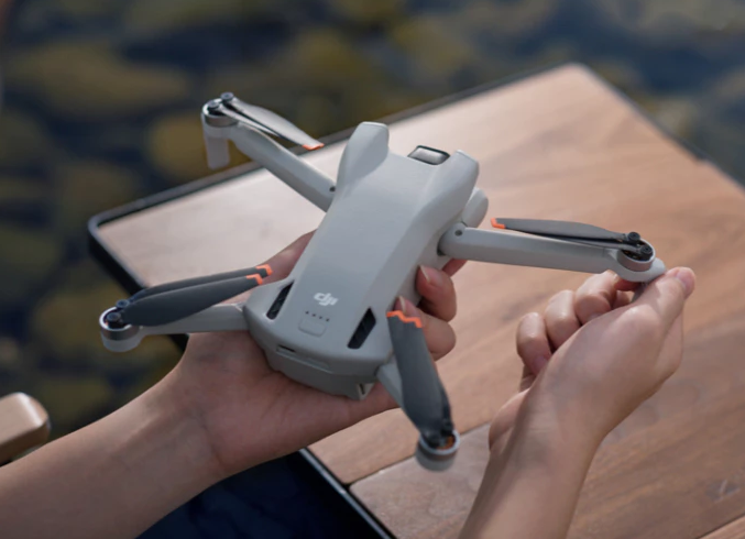 Hal yang perlu diperhatikan saat menerbangkan drone untuk pemula