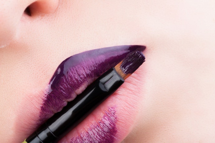 Tips menggunakan liquid lipstick agar hasilnya maksimal