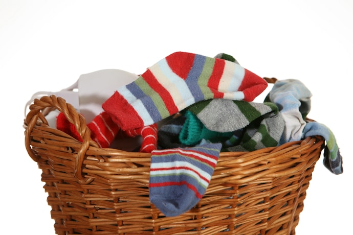 Tips mencuci kaos kaki agar tidak cepat melar dan pudar