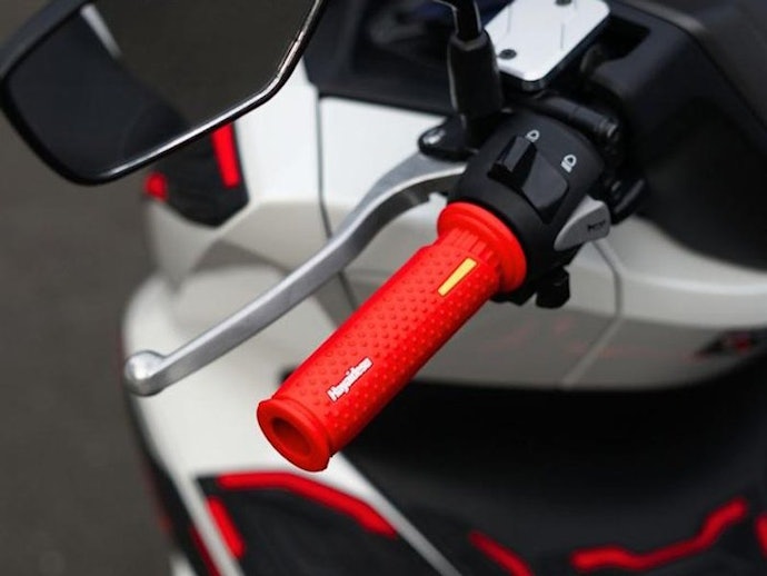 Cara memasang handgrip motor