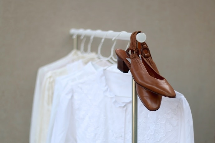 Tips OOTD outfit sehari-hari dengan sepatu mules