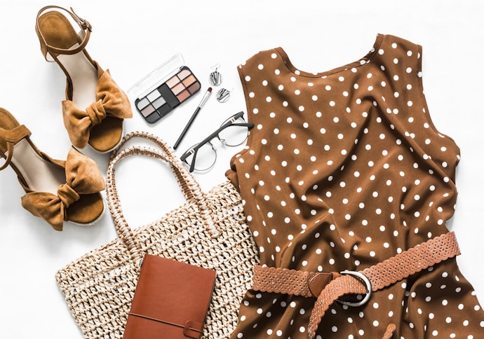 Tips OOTD dengan dress polkadot