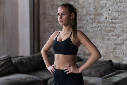 Cara mengecek ukuran sports bra yang pas