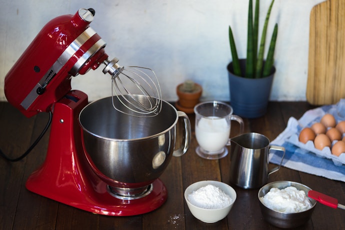 Cara membersihkan dan merawat stand mixer