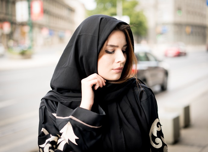 Tips menggunakan summer dress untuk yang berhijab