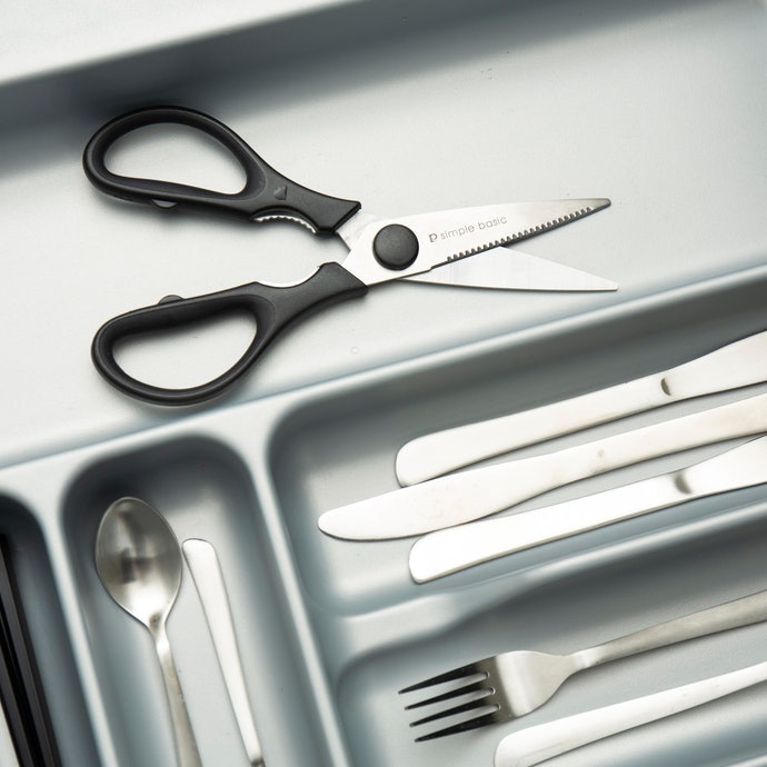 Tips menyimpan gunting dapur agar awet