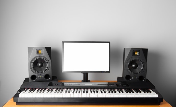 MIDI keyboard mudah untuk dikoneksikan
