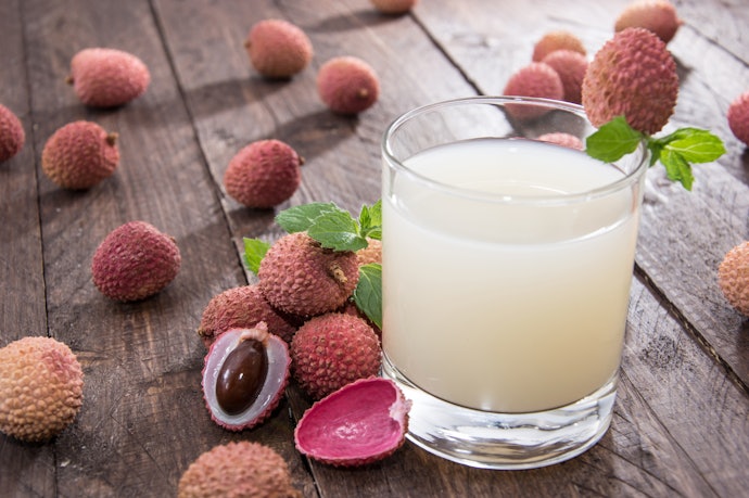 Sirup leci, segar dan banyak manfaatnya