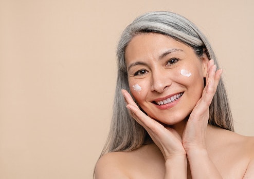 Kapan rangkaian perawatan anti-aging, termasuk krim, boleh digunakan?