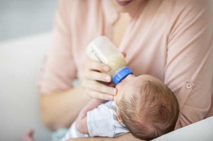 Susu apa yang terbaik untuk bayi usia 0 hingga 6 bulan?