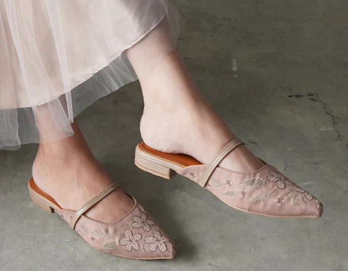 Apa itu sepatu mules atau mule shoes?