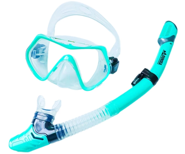 Sebaiknya pilih alat snorkeling satu set atau satuan?