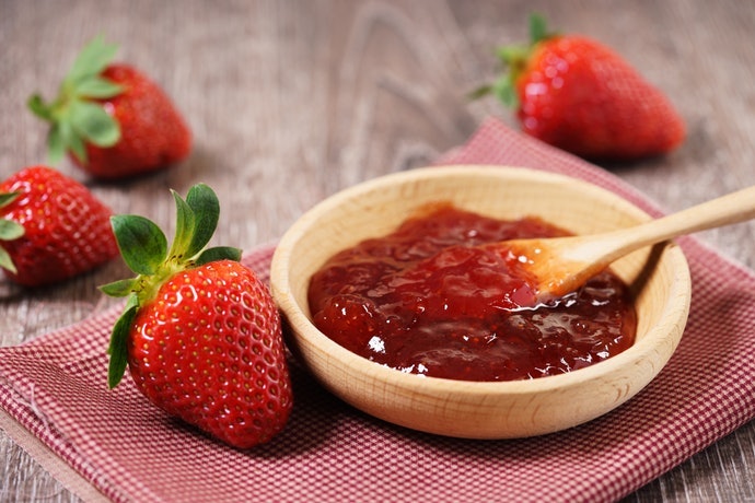 Daya tarik selai strawberry dari sisi gizi
