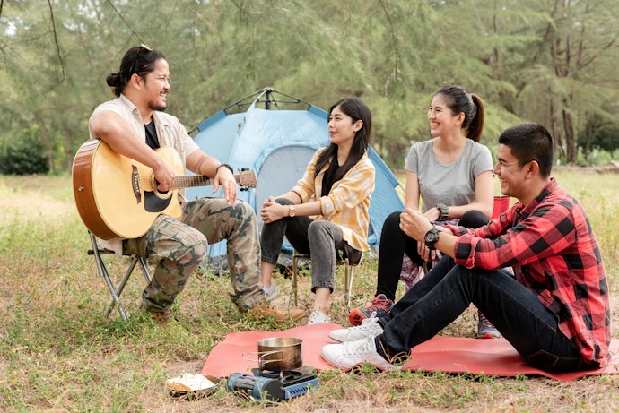 Berapa ukuran tenda camping 4 orang?