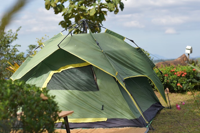 Apa perbedaan tenda camping otomatis dan tenda camping biasa?