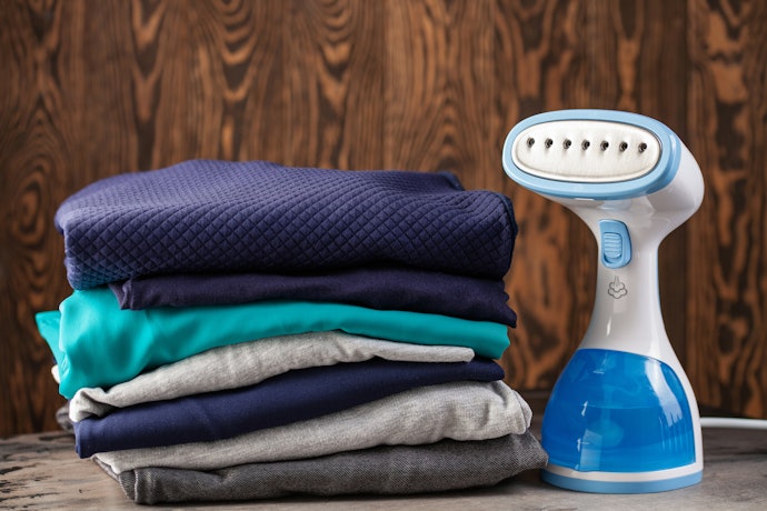 Bahan apa saja yang boleh disetrika memakai steamer?