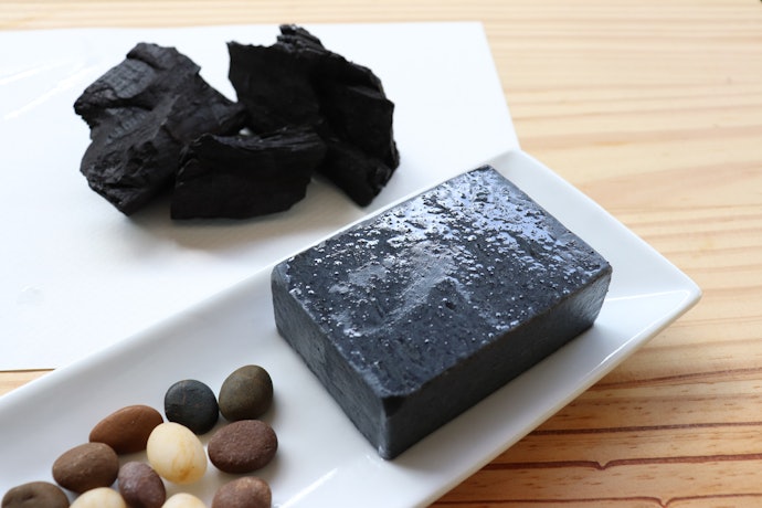 Mengenal sabun bamboo charcoal dan manfaatnya