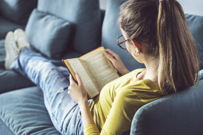 Apa perbedaan novel fantasi dengan novel sci-fi dan horor?