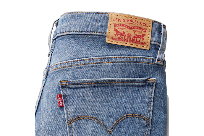 Levi's, pionir blue jeans klasik asal California