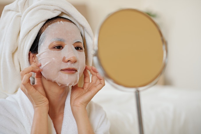Apakah sheet mask bagus untuk kulit kering?