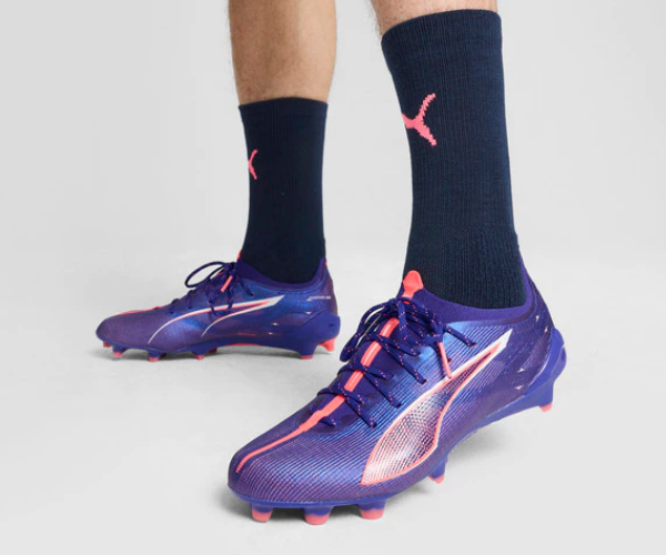 Sepatu bola bisa untuk lapangan apa saja?