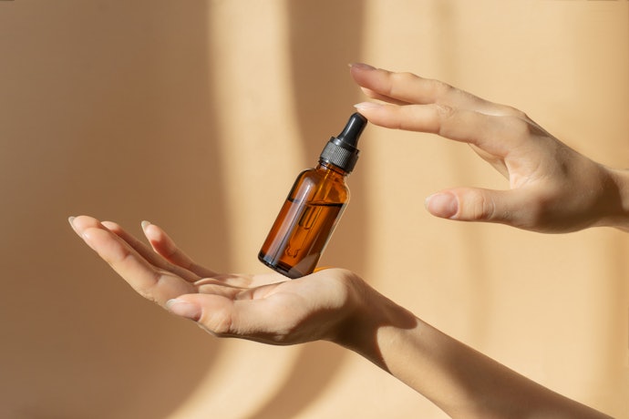 Apakah kulit kombinasi boleh memakai serum?