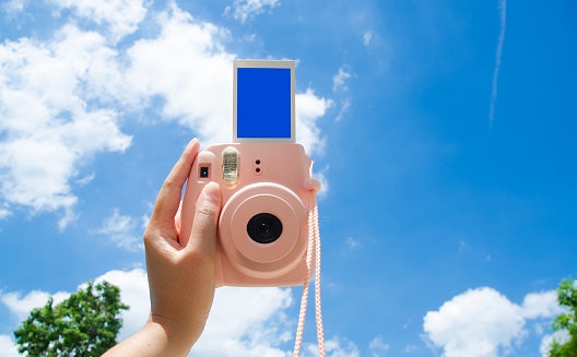 Apa daya tarik kamera Polaroid?