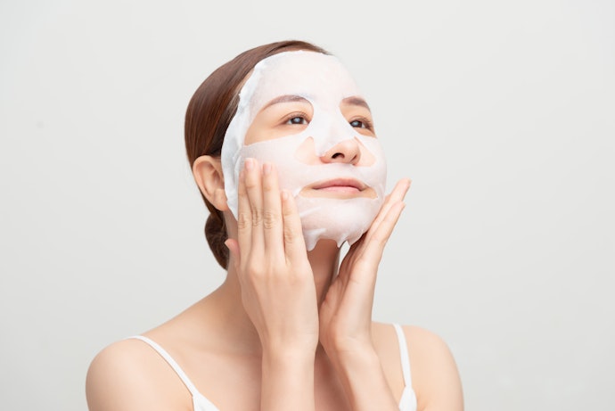 Apakah sheet mask boleh dipakai untuk kulit sensitif?