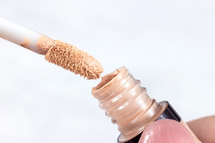 Apakah concealer efektif dalam menutupi bintik pada wajah?