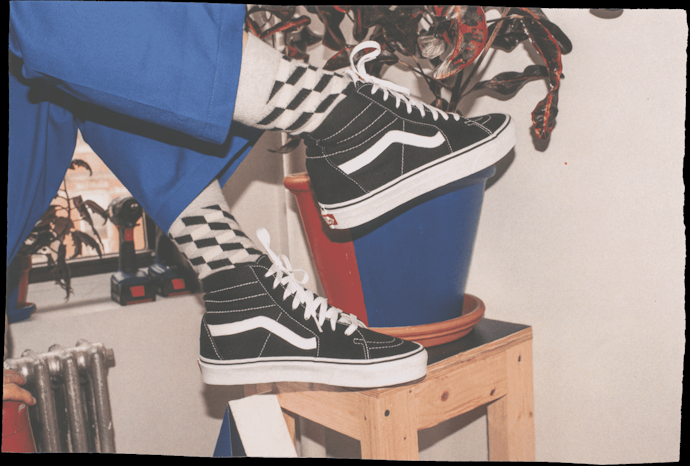 Tampil stylish dengan sneakers Vans, yuk!