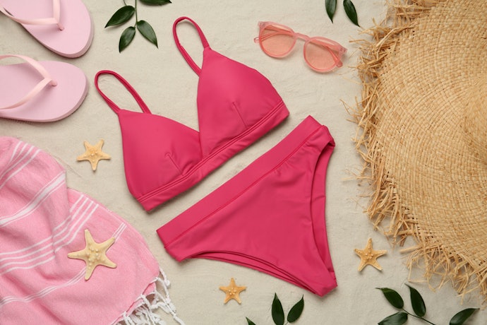 Perbedaan bikini, lingerie, dan pakaian dalam biasa