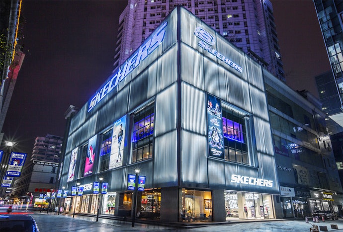 Skechers, tawarkan koleksi sepatu yang lentur, empuk, dan nyaman