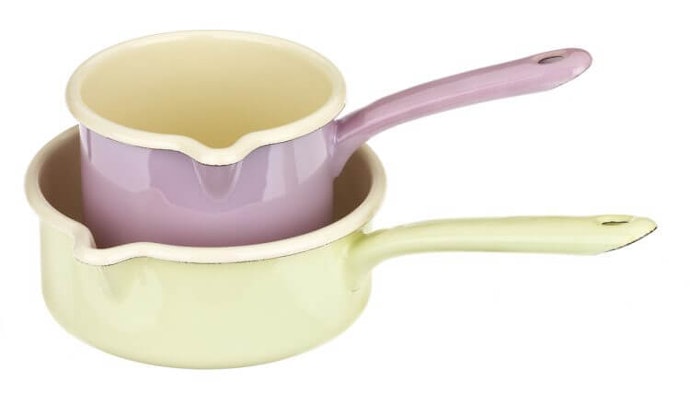 Apa itu panci susu dan bedanya dengan panci lainnya?