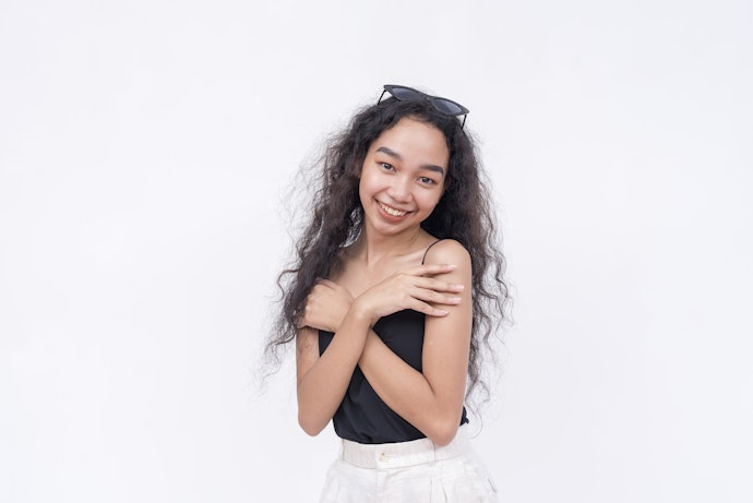 Perlukah pemilik rambut keriting memakai sampo khusus untuk rambut keriting?
