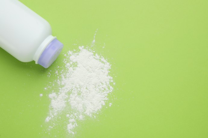 Apakah bedak bayi bisa digunakan oleh orang dewasa?