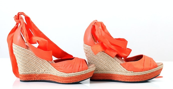 Bagaimana pula perbedaan wedges dan platform?