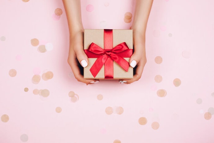 Kado apa yang berkesan untuk sahabat perempuan?