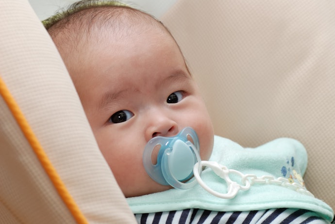 Bolehkah memberikan empeng pada bayi?