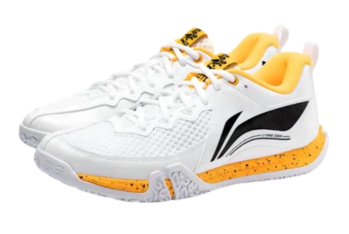 Kenapa harus pakai sepatu badminton?