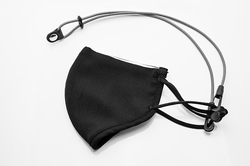 Apa perbedaan konektor masker dan strap masker?