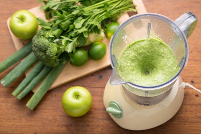 Apa perbedaan blender smoothies dan slow juicer?