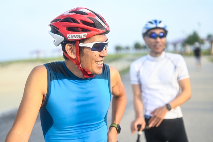 Perlukah menggunakan kacamata hitam untuk road bike?