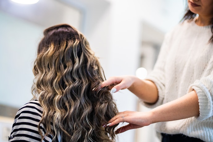 Apa manfaat styling gel untuk rambut keriting?